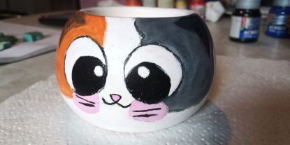 Imagen de MACETAS DE YESO PINTADAS A MANO