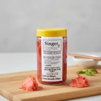 Imagen de Jengibre rosado en vinagre peso neto  300 gr , drenado 200 gr